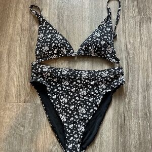 Dippin’ Daisy High-Waisted Bikini Set